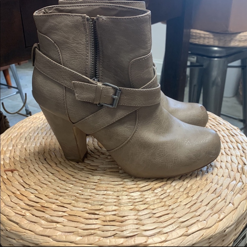 Madden Girl booties size 8